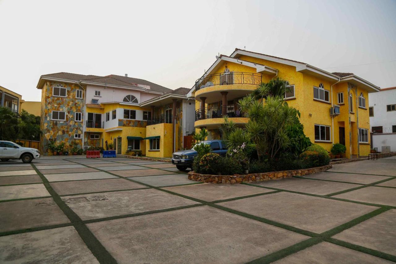 Midindi Hotel Accra Eksteriør billede